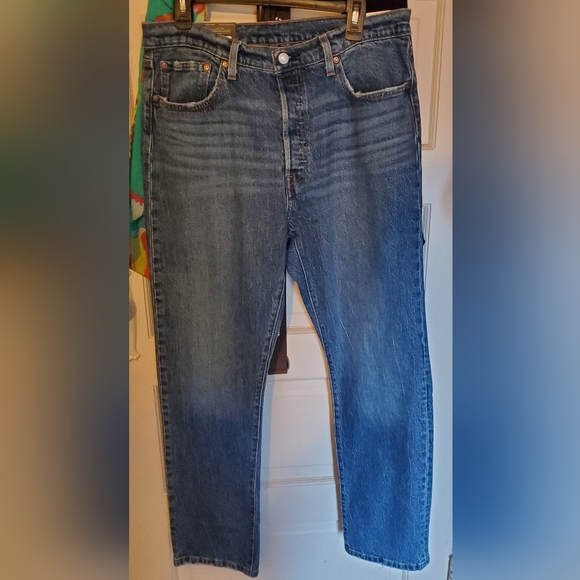 Levi's 501 Original Straight Jeans - Picture 7 of 8